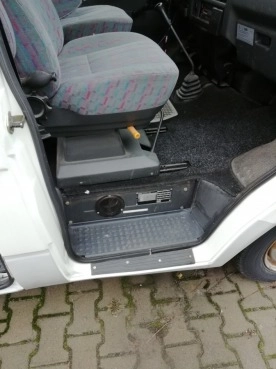                         Ford Transit Nugget Camper 2.5 Diesel WESTFALIA - zdjęcie 7
                        