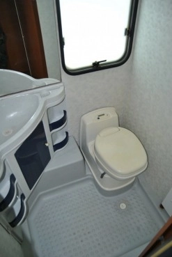                         ADRIA 2 OSIE! 7-osobowa! Zarejestrowana! Centralne ogrzewanie! WC! HIT - zdjęcie 5
                        