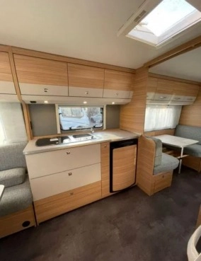                         Dethleffs Camper 730 FKR nowy model 2021 - zdjęcie 11
                        