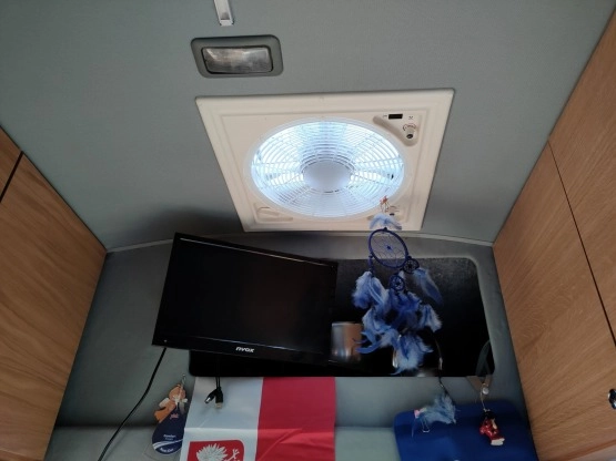                         Opel Vivaro Trafic Primaster Buskamper Kamper L2H2 - zdjęcie 20
                        