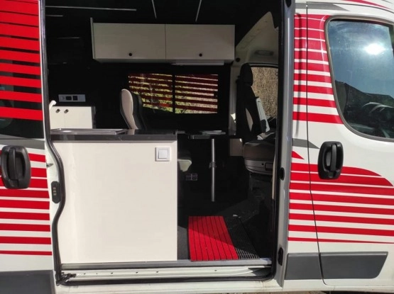                         Kamper Peugeot Boxer L2H2, 2016 r. - zdjęcie 5
                        