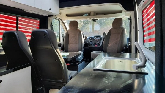                         Kamper Peugeot Boxer L2H2, 2016 r. - zdjęcie 8
                        