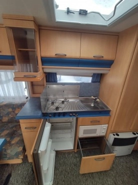                         Hobby 560 de Luxe 1999 r. - zdjęcie 21
                        