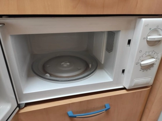                         Hobby 560 de Luxe 1999 r. - zdjęcie 24
                        