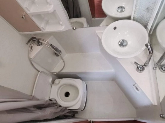                         Hobby Prestige 650 KFU - zdjęcie 6
                        