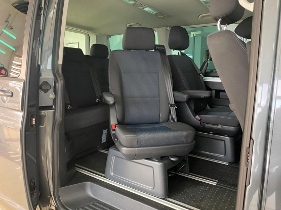                         Odstąpię leasing VW T6 Multivan w wersji Freestyle - zdjęcie 9
                        