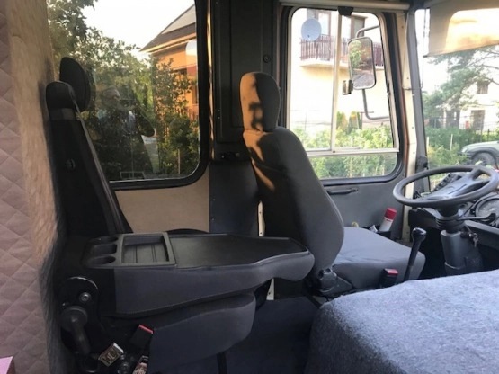                         Sprzedam Camper Autosan H6 rok produkcji 1999 - zdjęcie 3
                        