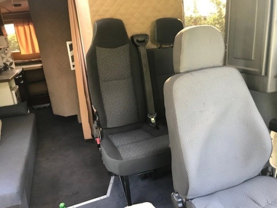                         Sprzedam Camper Autosan H6 rok produkcji 1999 - zdjęcie 7
                        