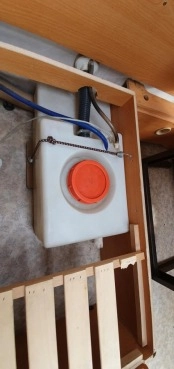                         Adria Unica 462DP Exclusive z 2003 roku - zdjęcie 23
                        