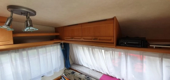                         Adria Unica 462DP Exclusive z 2003 roku - zdjęcie 31
                        