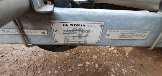                         Adria Unica 462DP Exclusive z 2003 roku - zdjęcie 8
                        