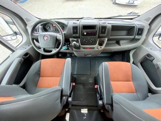                         Kamper Ducato 2.3, 130 KM, 2008 r. - zdjęcie 2
                        