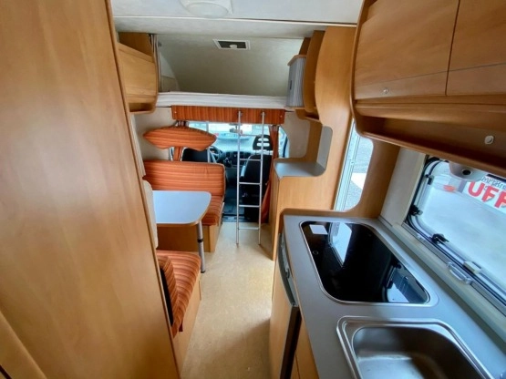                         Kamper Ducato 2.3, 130 KM, 2008 r. - zdjęcie 3
                        