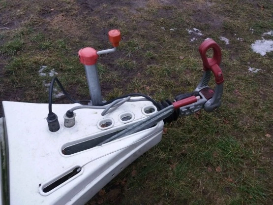                         Swift 580 de Lux TANIO - zdjęcie 8
                        