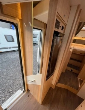                         Sunlight T68 Model 2021 Fiat Ducato 2.3 140 km - zdjęcie 21
                        