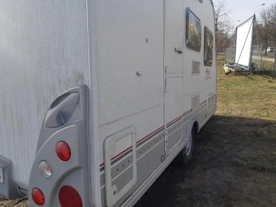                         Przyczepa kempingowa Beyerland 4-osobowa z przedsionkiem - zdjęcie 5
                        