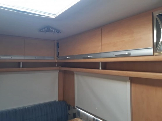                         Przyczepa kempingowa Beyerland 4-osobowa z przedsionkiem - zdjęcie 9
                        