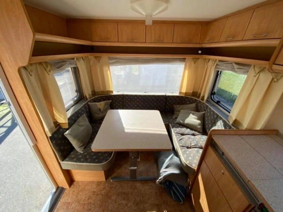                         Buerstner Ventana Avangarde 485 - zdjęcie 3
                        