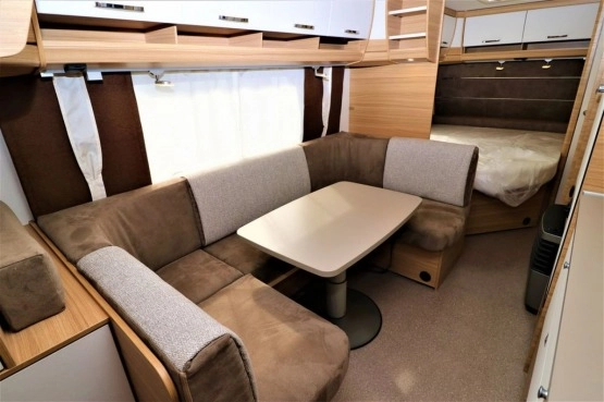                         Dethleffs Camper 560 FMK - zdjęcie 10
                        