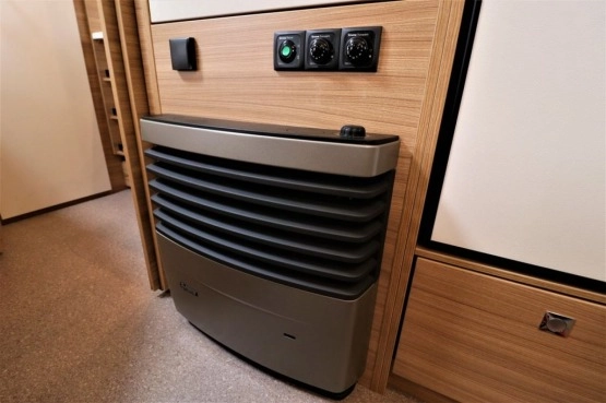                         Dethleffs Camper 560 FMK - zdjęcie 4
                        