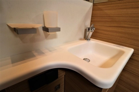                         Dethleffs Camper 560 FMK - zdjęcie 8
                        