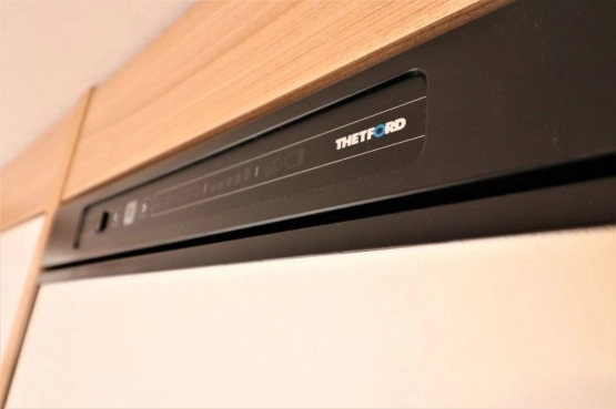                         Dethleffs Camper 560 FMK - zdjęcie 9
                        