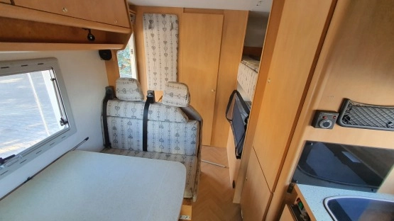                         Fiat Ducato 2,8 JTD - zabudowa BURSTNER - TV-sat, solar, 6-osobowy !!! - zdjęcie 3
                        