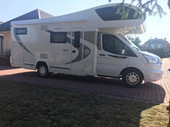                         Sprzedam Kamper CHAUSSON 714 GA - zdjęcie 16
                        
