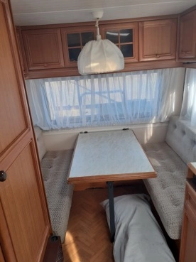                         HOBBY 1992r. + nowy namiot - zdjęcie 1
                        