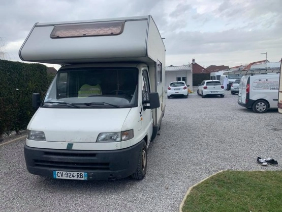                         Fiat Ducato 1,9 TD - 1998 rok   6-osobowy uszk. silnik - zdjęcie 1
                        