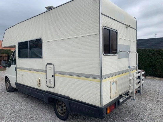                         Fiat Ducato 1,9 TD - 1998 rok   6-osobowy uszk. silnik - zdjęcie 2
                        