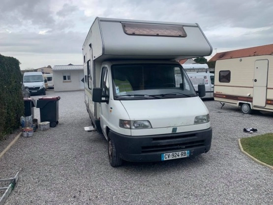                         Fiat Ducato 1,9 TD - 1998 rok   6-osobowy uszk. silnik - zdjęcie 3
                        