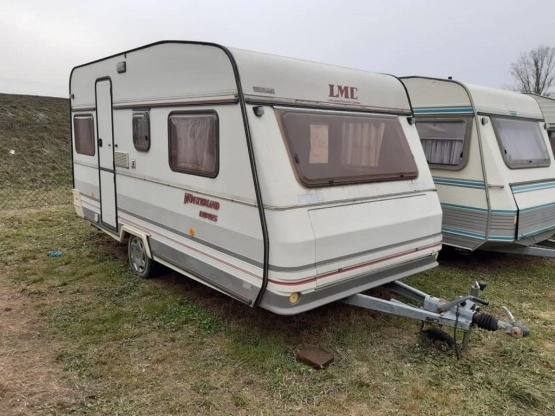                         Przyczepa kempingowa LMC 430, 4-osobowa - zdjęcie 1
                        