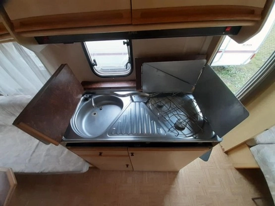                         Przyczepa kempingowa LMC 430, 4-osobowa - zdjęcie 4
                        