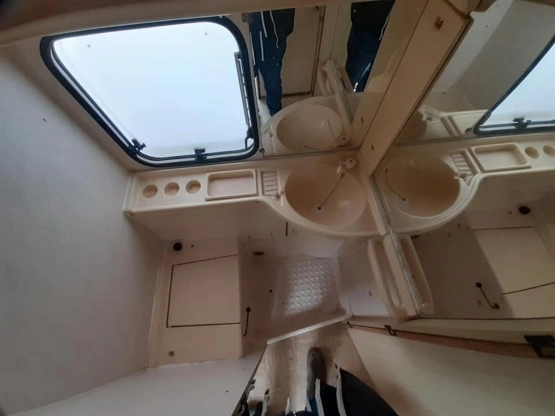                         Przyczepa kempingowa LMC 430, 4-osobowa - zdjęcie 5
                        