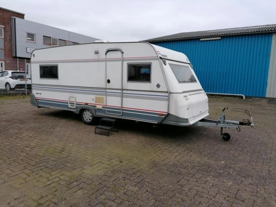                         Cabby 550, 1999 r., dmc 2000 kg, wersja zimowa - zdjęcie 1
                        