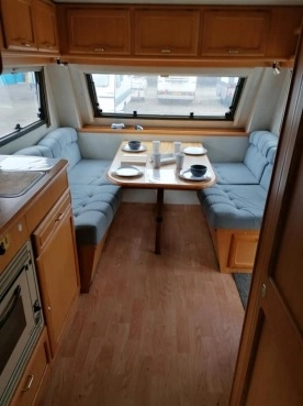                         Cabby 550, 1999 r., dmc 2000 kg, wersja zimowa - zdjęcie 5
                        