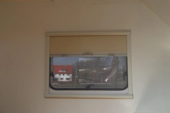                         Przyczepa kamper z kuchnia łóżko osobne pomieszczenie bagażowe BLYSS  - zdjęcie 6
                        