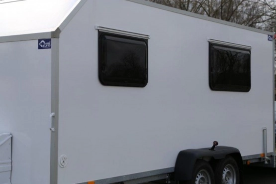                         Przyczepa kamper z kuchnia łóżko osobne pomieszczenie bagażowe BLYSS  - zdjęcie 9
                        