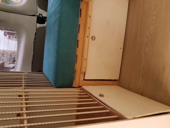                         Renault Trafic Kamper - zdjęcie 16
                        