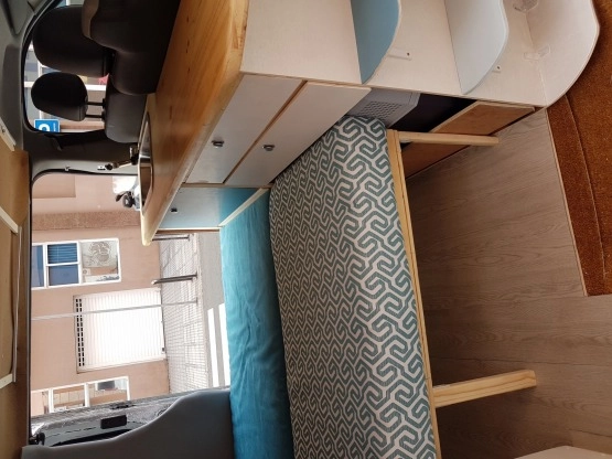                         Renault Trafic Kamper - zdjęcie 9
                        