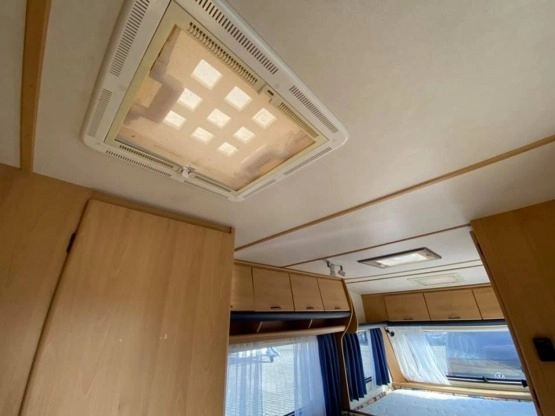                         Przyczepa kempingowa T.E.C. TS450, 1998 r. - zdjęcie 10
                        