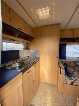                         Przyczepa kempingowa T.E.C. TS450, 1998 r. - zdjęcie 13
                        