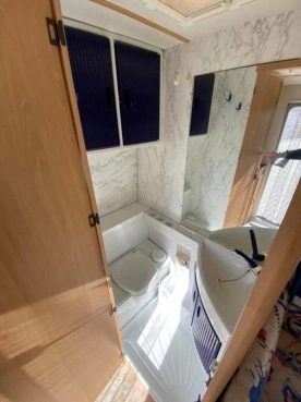                         Przyczepa kempingowa T.E.C. TS450, 1998 r. - zdjęcie 14
                        