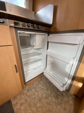                         Przyczepa kempingowa T.E.C. TS450, 1998 r. - zdjęcie 20
                        