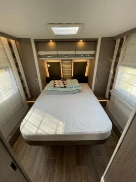                         Przyczepa Dethleffs Exclusiv 760DR 2018 rok - zdjęcie 22
                        