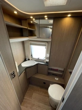                         Przyczepa Dethleffs Exclusiv 760DR 2018 rok - zdjęcie 26
                        