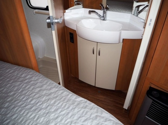                         Hobby Excellent 560 - zdjęcie 1
                        