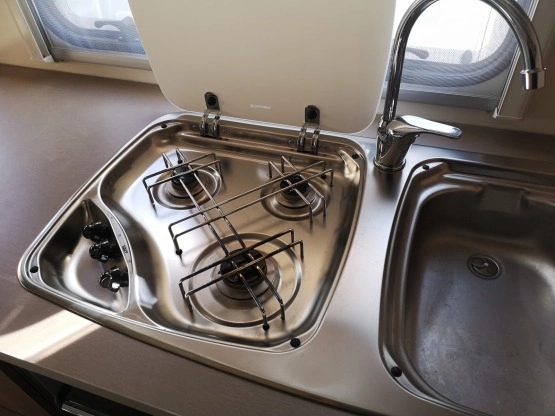                          Kamper Ford Roller Team Kronos 298 - zdjęcie 5
                        