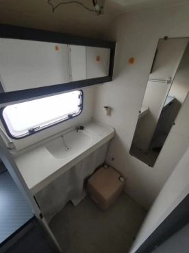                         Chateau Chiara 380, 1989 r. - zdjęcie 6
                        